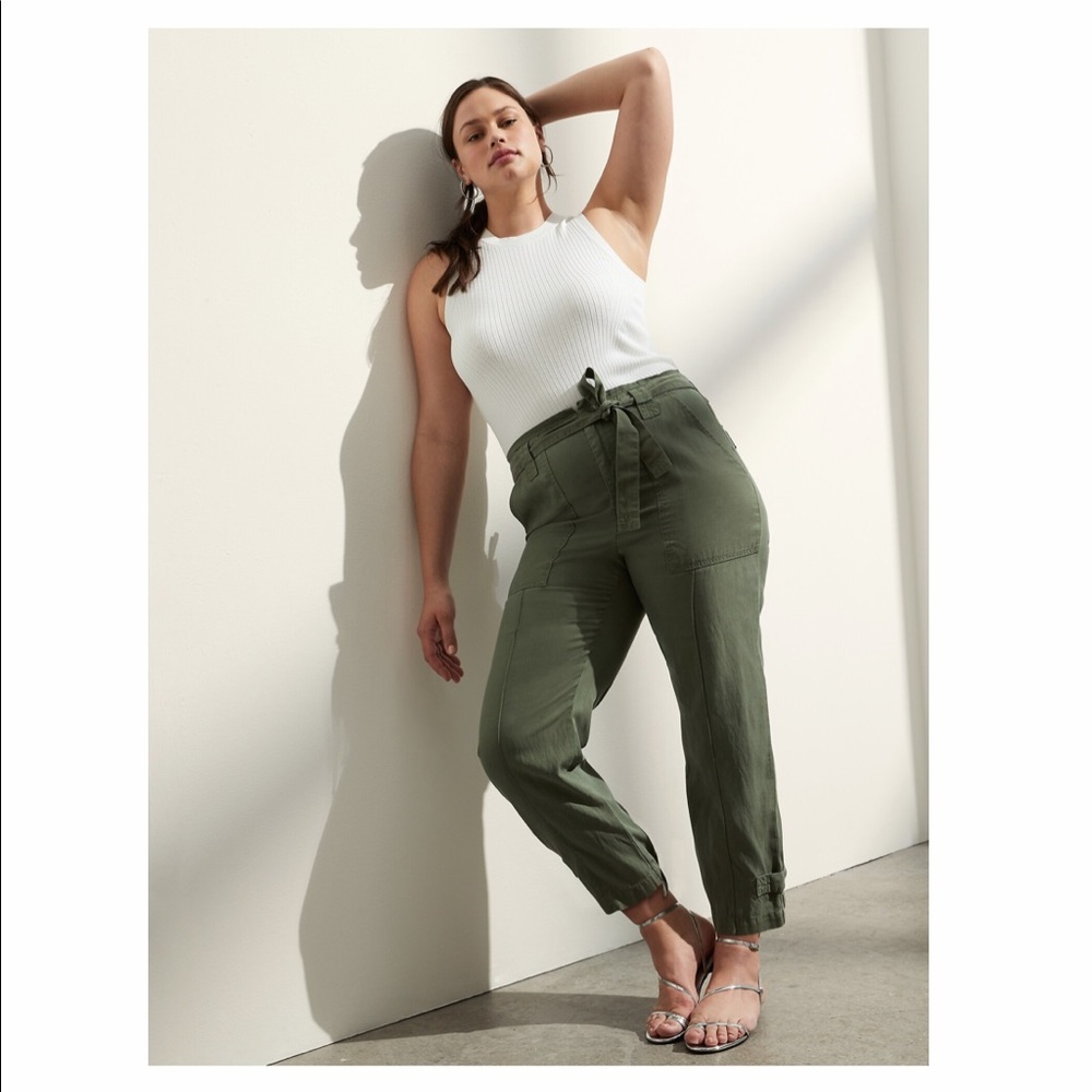 Banana Republic NWT TENCEL Linen Excursion Pants -Size 4 - Color: Flight Jacket